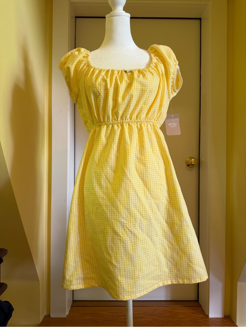rat boi 	BABYDOLL DRESS IN YELLOW GINGHAM